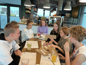 BF4C282F-6FEE-41C3-9287-909D6BA4FDA0